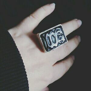 �y���������z�l�b�N���X�@�E�B�b�g�r�[�W�F�b�g�����Oawesome whitby jet kundalini ring, was 300