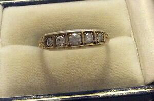 yzlbNX@Be[W9ctNI[cstunning ladies hallmarked vintage 9ct gold white sapphire or white quartz ring