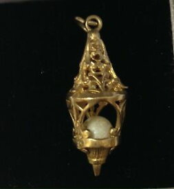 【送料無料】ネックレス　vintage 9 ct gold lantern with pearl charmvintage 9 ct gold lantern with pearl charm