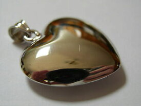 【送料無料】ネックレス　ktフラットバブルホワイトゴールドハートペンダントkaedesigns, genuine 9ct 9kt medium flat bubble white gold heart pendant