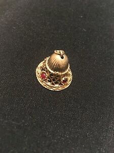 �y���������z�l�b�N���X�@���B���e�[�W9ct�y���_���g�x��vintage 9ct gold pendant charm filigree bell with red synthetic stones