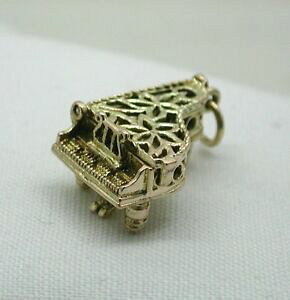 �y���������z�l�b�N���X�@9ct�p�[�X�O�����h�s�A�m�`���[��very pretty large heavy 9ct gold peirce work grand piano opening charm