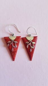 yzlbNX@vtgX^[OR[bhCAOvtg solid sterling silver natural drop undyed oxblood coral red dangle earrings