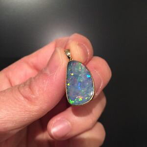 �y���������z�l�b�N���X�@�I�[�X�g�����A�_�u���b�gopal�y���_���g874cts9k9nice rainbow colors australia doublet opal pendant 874cts solid 9k gold 9