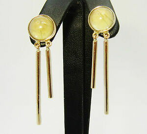 yzlbNX@`sAXCO9ct3759kCF[S[h9ct 375, 9k yellow gold round natural yellow rutilated quartz stud earrings