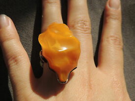 【送料無料】ネックレス　largeヴィンテージスターリングバタースコッチリングlarge vintage sterling silver butterscotch scalloped amber ring