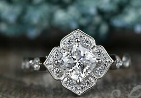 【送料無料】ネックレス　ホワイトゴールドフローラルホワイトクッションカット15 ct floral white moissanite cushion cut engagement ring in 9k white gold