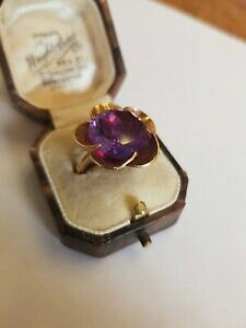 yzlbNX@CG[S[hAWXgObeautiful 18ct yellow gold amethyst ring absolute stunner