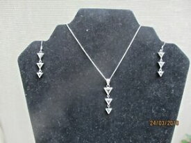 【送料無料】ネックレス　サファイアカットベゼルペンダントイヤリングセットrubyvale qld sapphires trilliant cut, bezel set pendant and earring set