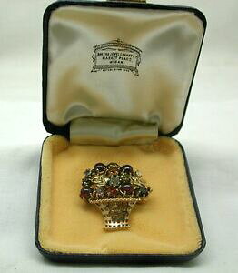 yzlbNX@1940u[`}`ZbguhEstunning vintage circa 1940s gold and multi gem set basket of flowers brooch