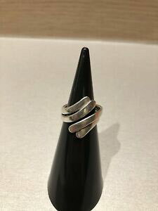 �y���������z�l�b�N���X�@�Q�I���N�C�F���Z�������Ogeorg jensen ring a10