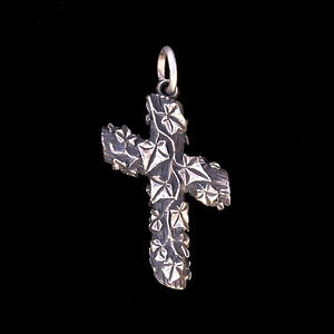 �y���������z�l�b�N���X�@�V���o�[�N���X�\���b�h�u���^�j�A�V���o�[silver cross, solid heavy britannia silver 958 purer than sterling 925 true love