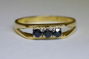 yzlbNX@S[hTt@CAO18ct gold and sapphire trilogy ring
