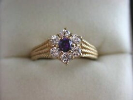 【送料無料】ネックレス　ゴールドパープルクラスタリングロープデザインlovely 9ct gold cluster ring with purple amp; white stones rope design shoulders