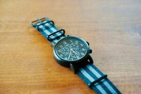 【送料無料】　腕時計　タイメックスクロノグラフindiglonatotimex weekender chronograph indiglo military nato strap