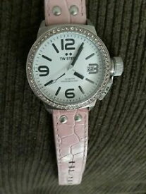 【送料無料】　腕時計　listingtwスチールピンクウォッチ listingtw steel pink canteen watch