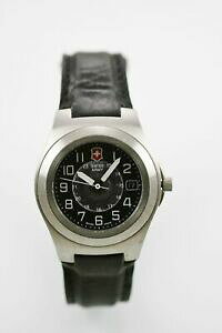 �y���������z�@�r���v�@�X�C�X�A�[�~�[�f�[�^�A���W�F���g�l��swiss army orologio da uomo 24hr data acciaio argento nero pelle 100m grigio