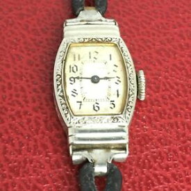 【送料無料】　腕時計　ビンテージレディースアールデコクッションkホワイトゴールドwaltham vintage ladies art deco cushion shape 14k white gold filled watch 1940