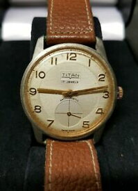 【送料無料】　腕時計　ヴィンテージ17スイスモスリンvintage watch titan 17 jewels swiss made