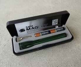 【ネコポス便対応】 【プラスチックケース入】 電球モデル MINI MAGLITE ミニマグライト 2AAA　MG-M3A392 本体色グリーン【単4アルカリ電池×2本使用】※LEDではありません。