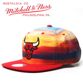 【Mitchell&Ness】SUNSET PRINT CHICAGO BULLS SNAPBACK CAP/ミッチェルアンドネスから色鮮やかにボディー全体に夕日柄がプリントされたお洒落で珍しいスナップバックが入荷!!海外買付の激レアアイテム。シカゴブルズ