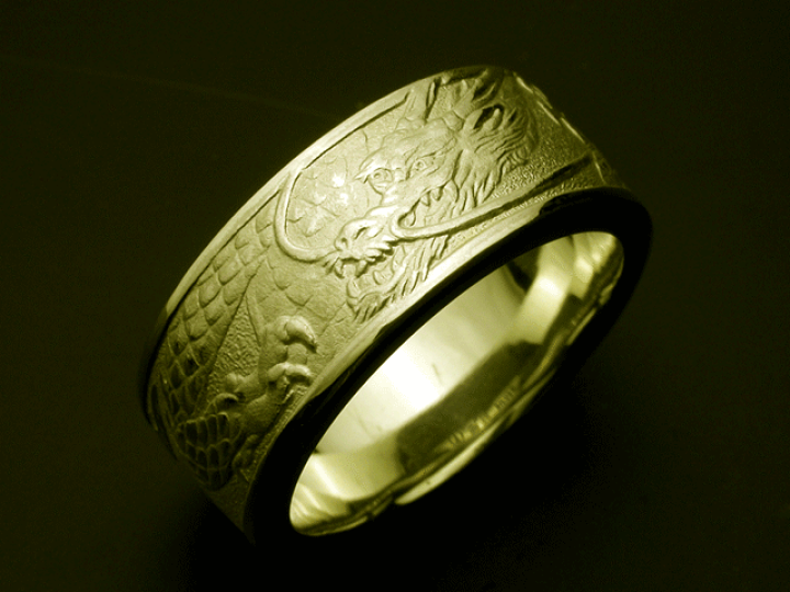 金色の彫刻模様リング k18 180531y59.jpg