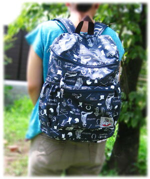 クラシカルな馬具が描かれたバックパック〜forEquestrian〜背面サイドジップからも出し入れ楽々軽くて丈夫なリップストップ生地