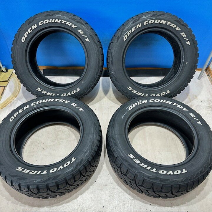 中古トーヨー ホワイトレターオープンカントリーRT215/65R16ハイエース 