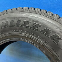 楽天市場】スタッドレス 205／85r16 117／115の通販