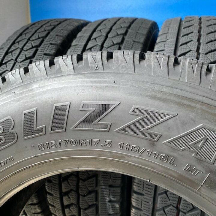 BS BLIZZAK W979 215/70R17.5 118/116L LT 17.5インチ トラックタイヤ 