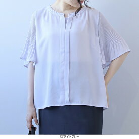 【20%OFFクーポン】【L〜5L】袖プリーツ きれいめ ブラウス 大きいサイズ レディース 夏物 半袖 黒 水玉柄 通勤 オフィス【fleur by mint breeze フルール バイ ミントブリーズ】 婦人服 ファッション 30代 40代 50代 60代 ミセス おしゃれ 通販 送料無料