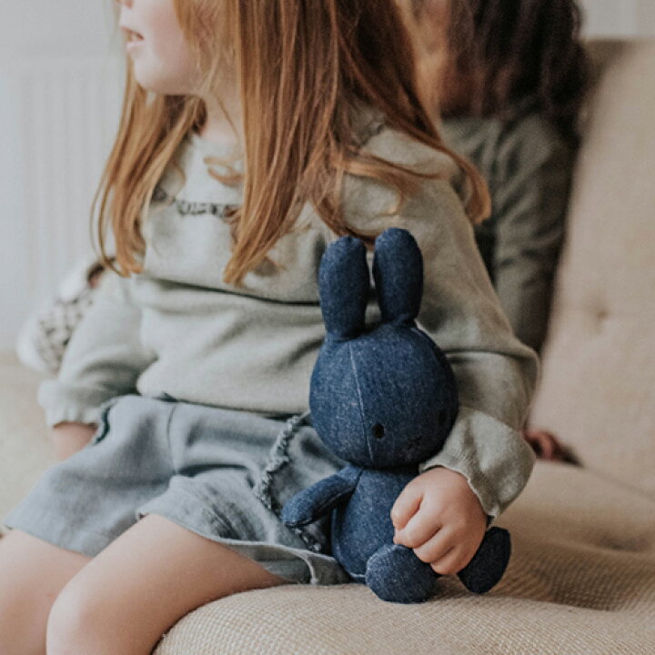 楽天市場 店内最大46倍 ミッフィー ぬいぐるみ ポイント5倍 Bon Ton Toys ボントントイズ Miffy Denim 23cm Btt 007 ミッフィー グッズ 大人 デニム かわいい インテリア 人形 うさぎ 女の子 男の子 贈り物 ホッチポッチ自由が丘 Web Shop