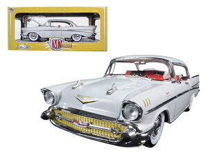 1/24�@M2 machines��1957�@�V�{���[�E�x���G�A�@���F�y�\�񏤕i�z