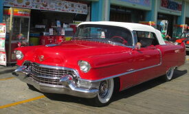 ミニカー　1/43　1955　キャデラック　シリーズ62　コンバーチブル　幌白　赤色　GLM　Cadillac Series 62 Convertible Open Top Dakota Red 1955【予約商品】