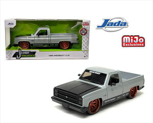 ミニカー 1/24 JadaTOYS 1985 シボレー C10 ピックアップトラック グレー/黒色 アメ車 1985 Chevrolet C-10 Pickup Truck【予約商品】