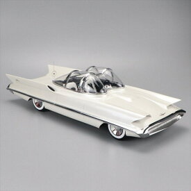 ミニカー　1/18　1955　リンカーン　FUTURA　白色　バットマン　バットモービル　【限定予約商品】