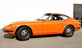ミニカー　特別モデル　1/18　1972　ニッサン　フェアレディz　 240Z　オレンジ色 【予約商品】