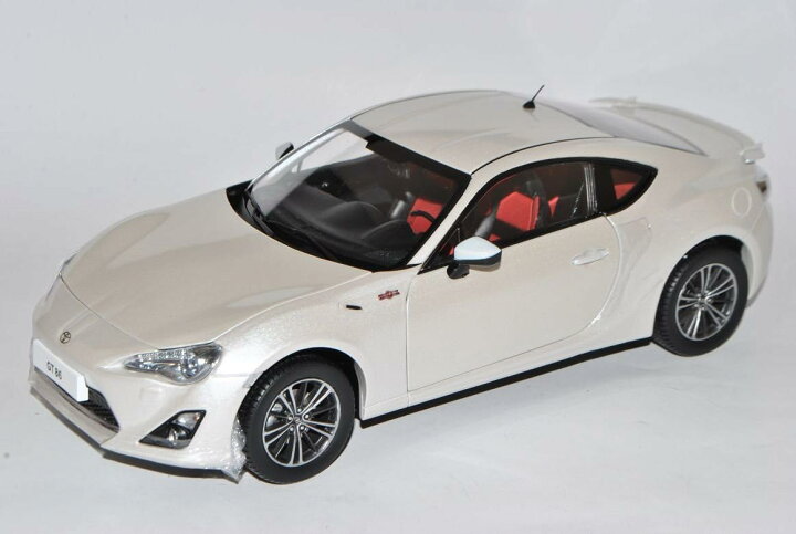 楽天市場】ミニカー 1/18 トヨタ・86 ZN6型 2013 GT86 白 【予約商品 