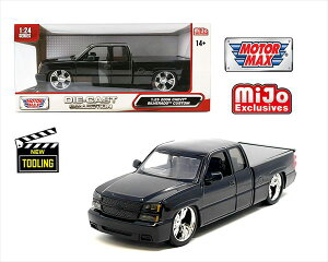 �~�j�J�[�@1/25�@2006�@�V�{���[�E�V���o���[�h�@���F�@1:25 Chevy Silverado Extended Cab 2006 Custom�@MOTORMAX�y�\�񏤕i�z