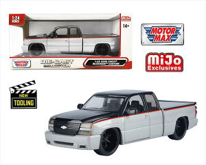 �~�j�J�[�@1/25�@2006�@�V�{���[�E�V���o���[�h�@��/���F�@1:25 Chevy Silverado Extended Cab 2006 Custom�@MOTORMAX�y�\�񏤕i�z