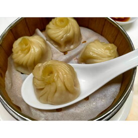 【送料無料】小籠包 ショウロンボウ10個　肉汁あふれる