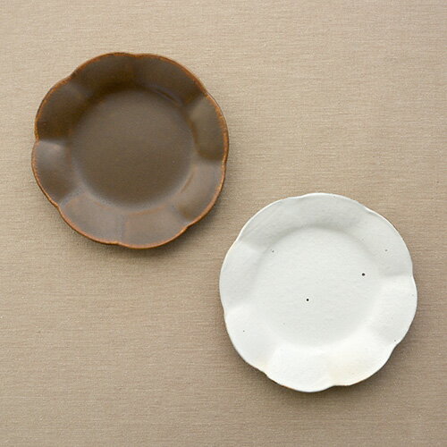 6. 古谷製陶所 輪花皿(小)