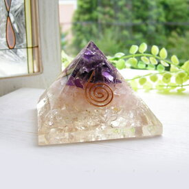 身体のエネルギーを活性化する！ オルゴナイト ピラミッド 3カラー パワ−スト−ン 天然石 水晶メンズ レディース 癒し 浄化 幸運 天然石