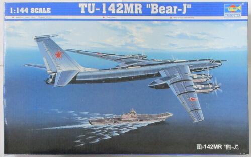 中古 トランペッター プラモデル 1 激安商品 144 ロシア空軍 戦略爆撃機 B 汚れあり 箱少し傷み TU-142MRベアーJ型 内袋未開封 マーケット 未組立品
