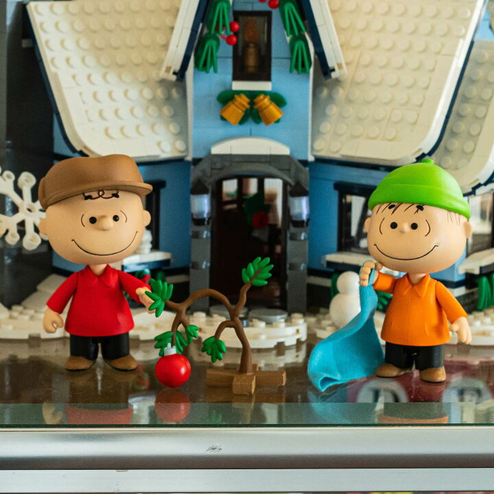 楽天市場】Super7 Peanuts ReAction Figures Wave 06 - Holiday Box 