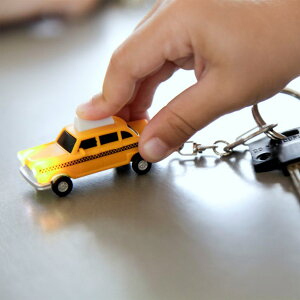KIKKERLAND �L�b�J�[�����h Noisy Key Light NYC cab �m�C�W�[�L�[���C�g NYC�L���u �C�G���[�L���u �L�[�z���_�[ �^�N�V�[ �j���[���[�N ���� ������