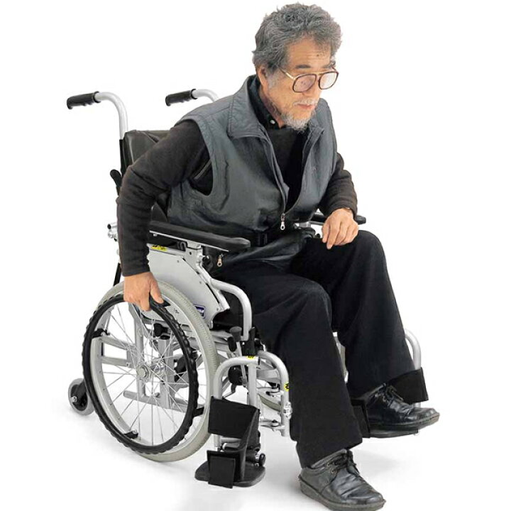 楽天市場】車椅子 折り畳み 【カワムラサイクル 六輪 こまわりくん 