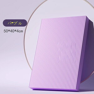 特厚構造のバランスマットは、プランクトレーニングやアブローラー使用時の衝撃を和らげます。ソフト踏面と滑り止め加工により、家庭内でも屋外でも安全に使用できます。ヨガや一般的