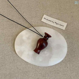 ネックレス 木製 ノー ナチュラル シンプル 檀 木 酒 壺 瓢箪 木製 花瓶 ペンダント ネックレス 女性 大衆 個性 ファッション 百合 首 チェーン セーター チェーン