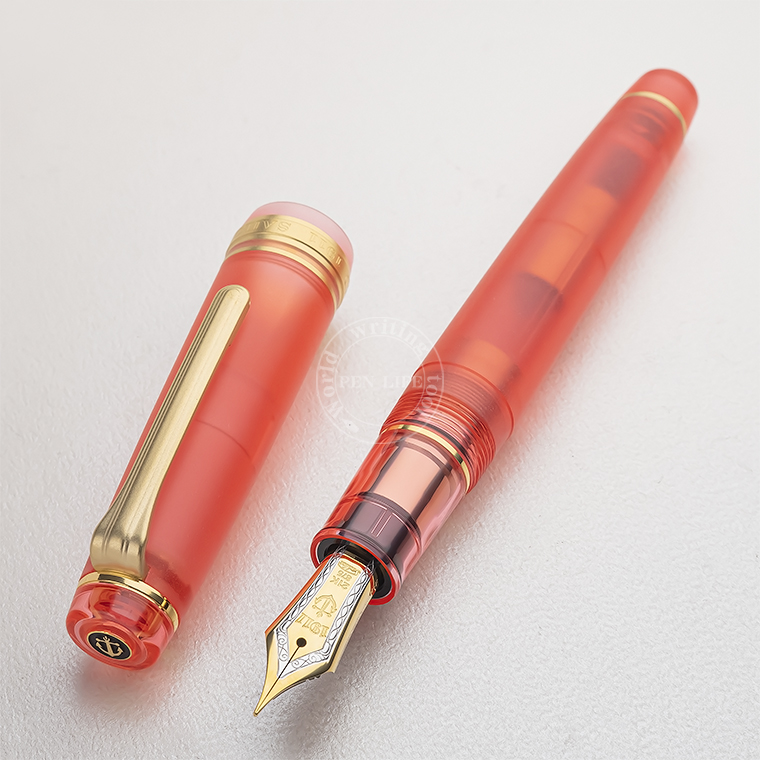 世界の筆記具 PenLife ペンライフ 限定 すりガラスのような質感 21金万年筆 透明軸 プロフェッショナルギア 暁霜 73％以上節約